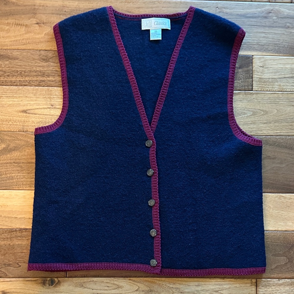 Vintage Women's Navy Blue Sweater Vest with Burgundy Trim